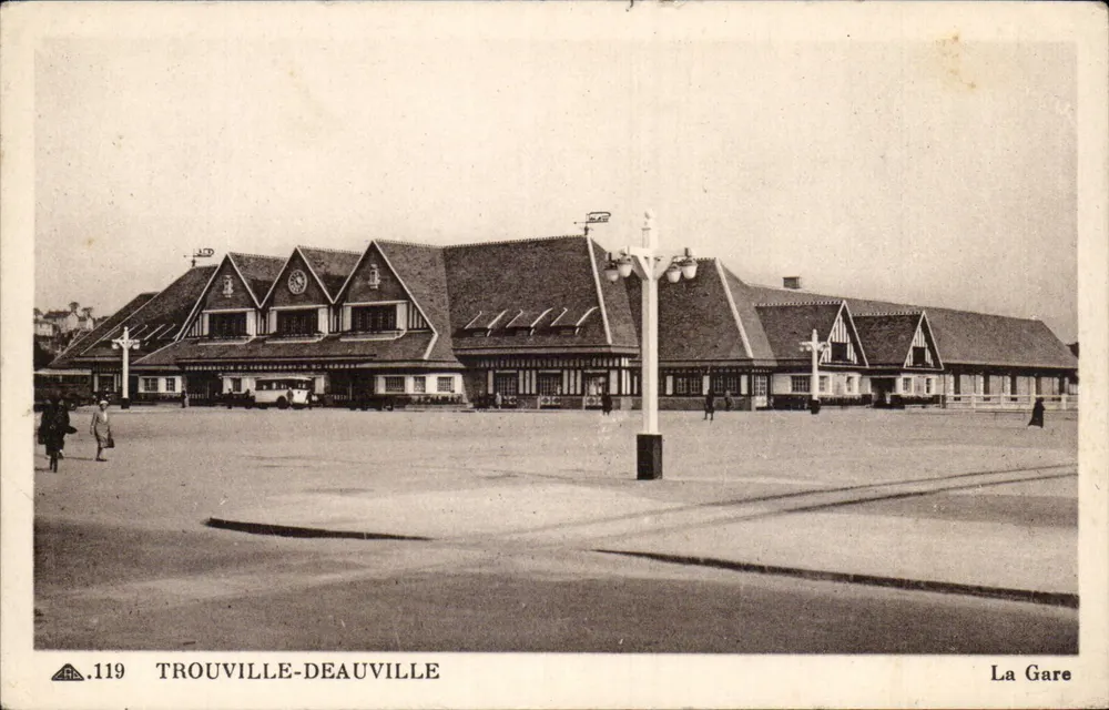 Trouville-Deauville — A Estação — editor C.P.A.P.H.I.L. n°119 - Frente