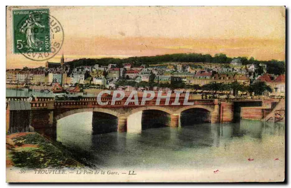 Trouville — Der Bahnhofbrücke — LL. — Verlag LL. - Vorderseite