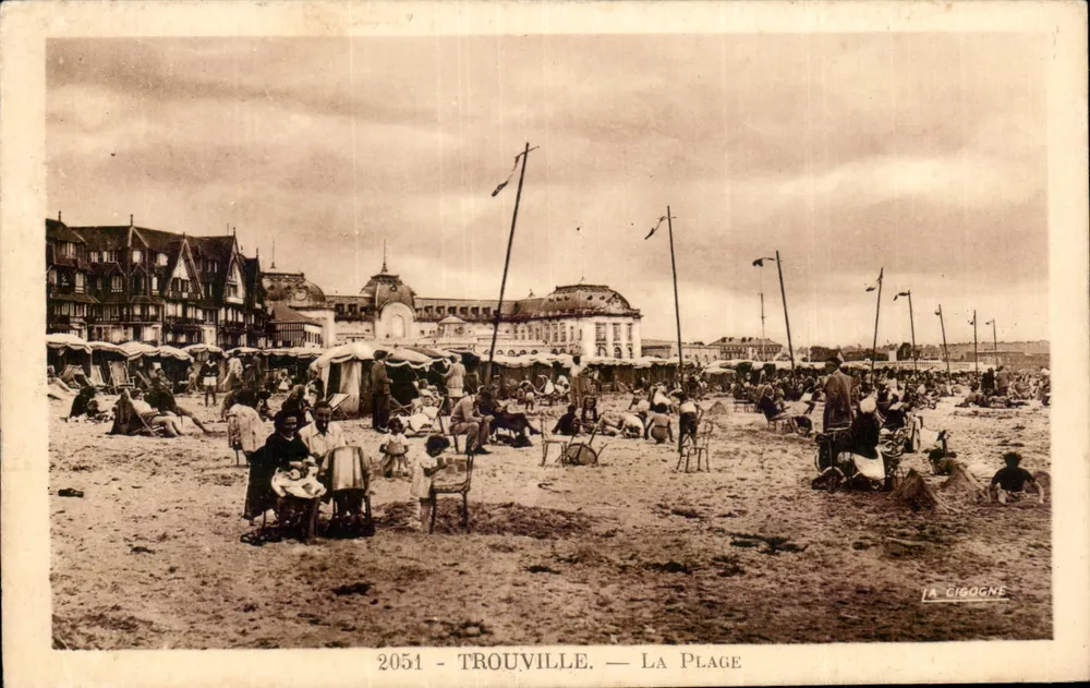 Trouville — Plaża — La Cigogne, n° 2051 - Awers