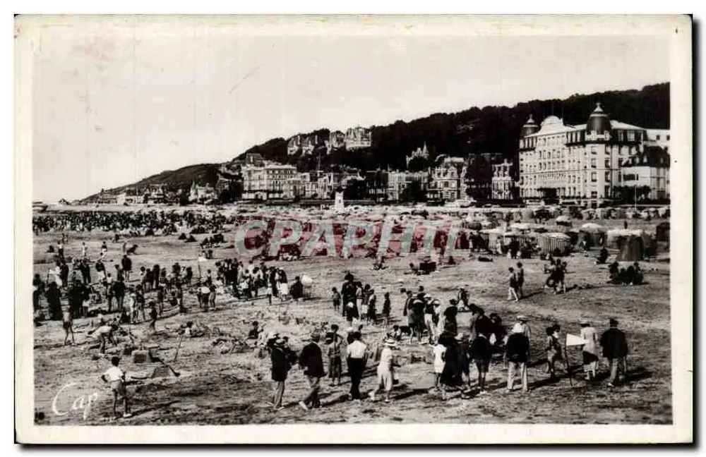 Trouville - Königin der Strände — Panorama der Strandpromenade — Verlag C.A.P. Nr. 853 - Vorderseite