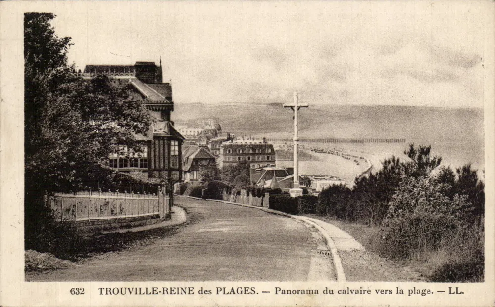 Trouville-Reine des Plages — Panorama des Calvariums in Richtung Strand — LL. — N° 632 - Vorderseite