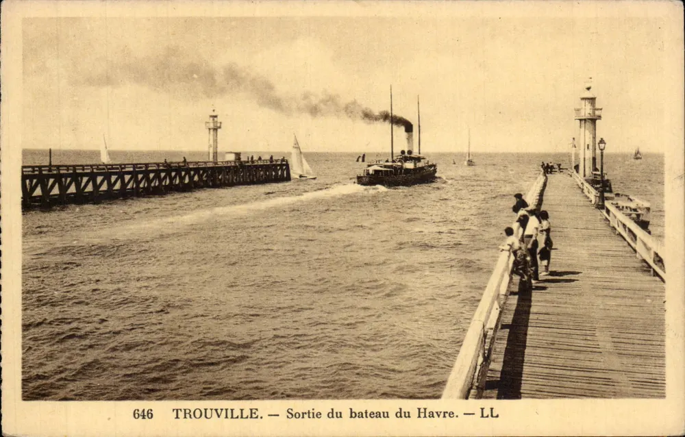 TROUVILLE — Ausfahrt des Bootes aus Le Havre — LL - Vorderseite