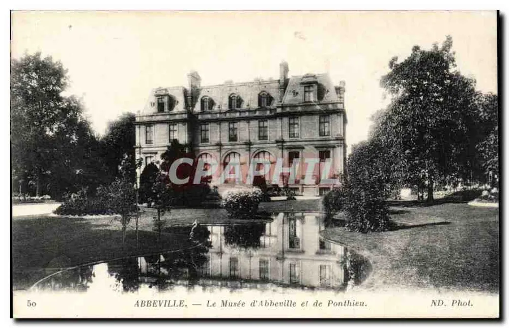 Abbeville — O Museu de Abbeville e de Ponthieu — ND. Fot. - Frente