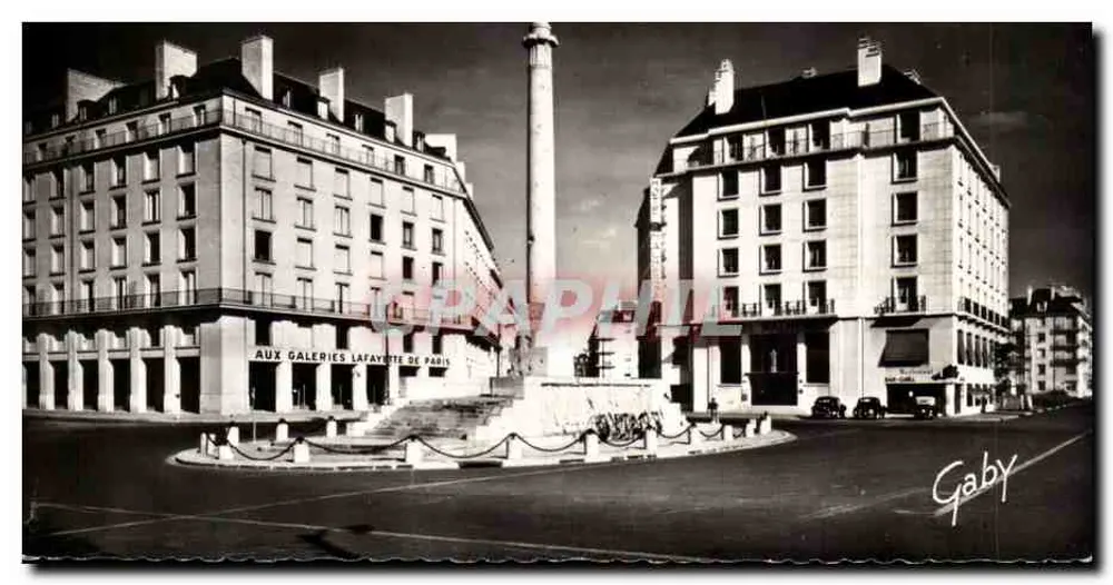 Place de la République — Denkmal für die Toten — Éditions Gaby - Vorderseite