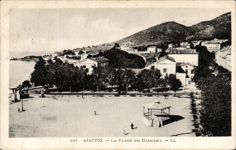 Ajaccio — La Place du Diamant — LL, n° 197 - Vorderseite