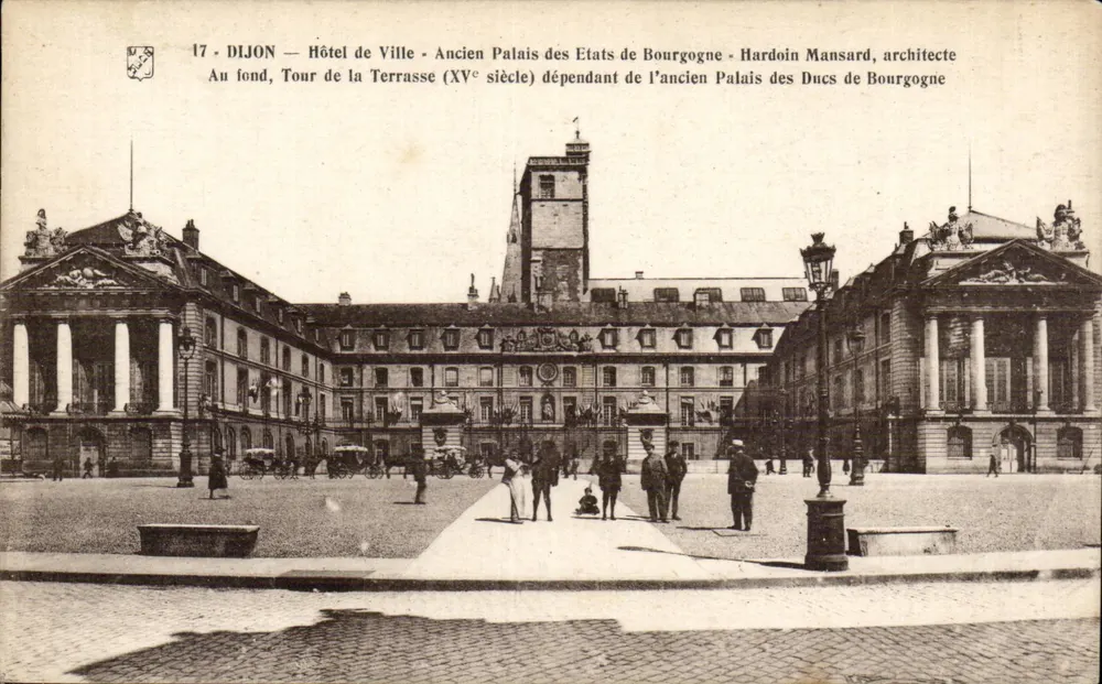 Dijon — Hotel de Ville — Antigo Palácio dos Estados da Borgonha — Hardoin Mansard, arquiteto - Frente