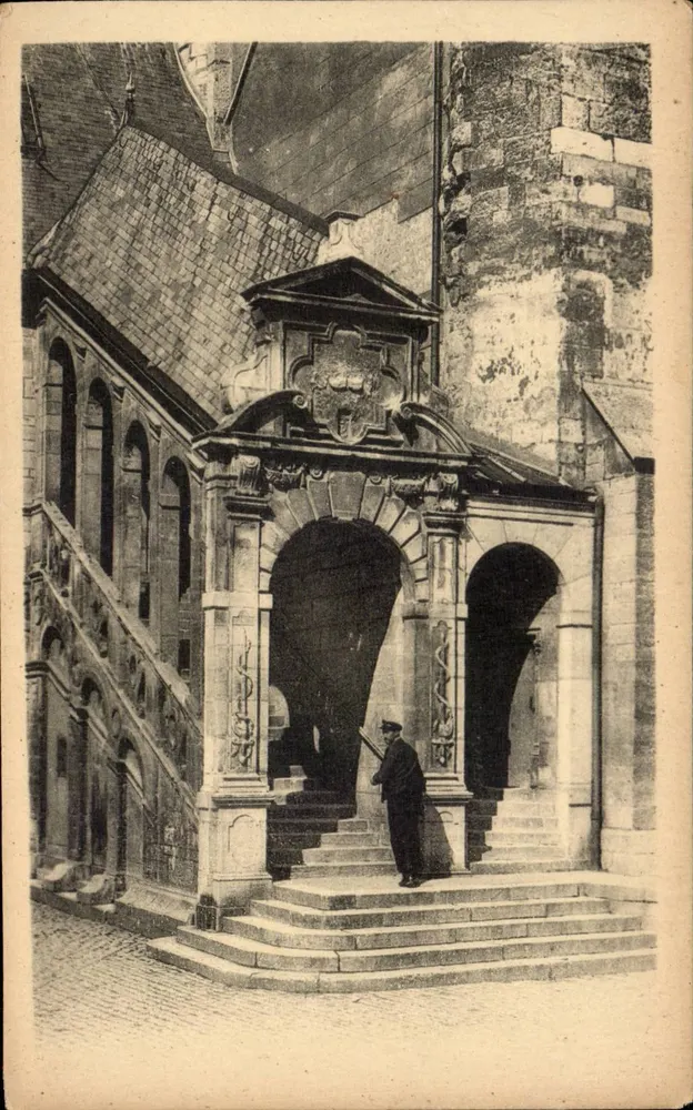 Dijon - A Escada da Torre de Bar — Imp. Neurdein Reunis, Paris - Frente