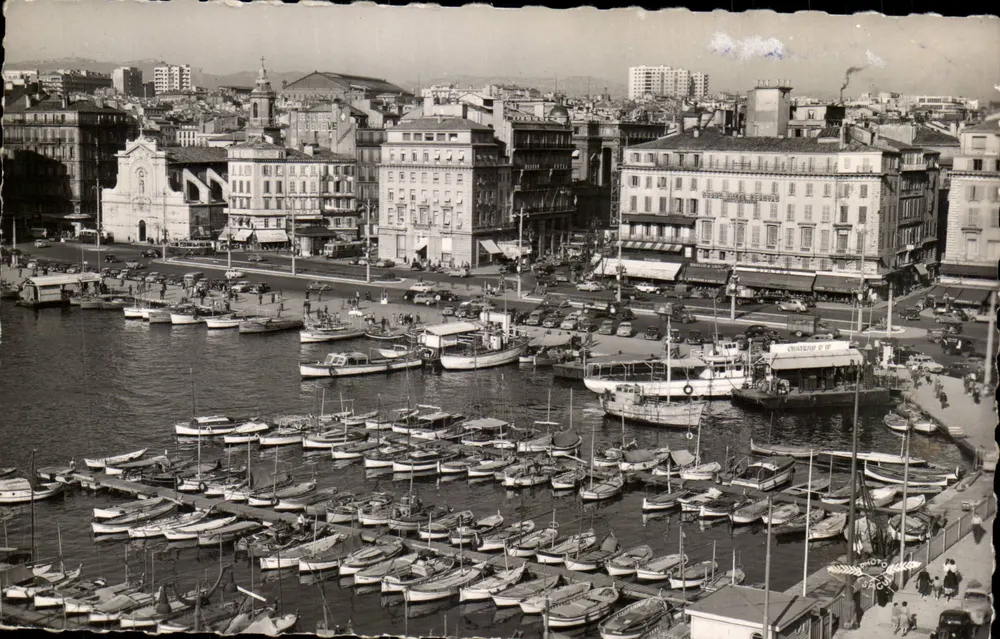 Marseille - Der alte Hafen — im Hintergrund: La Canebière — Foto R. Espig - Vorderseite
