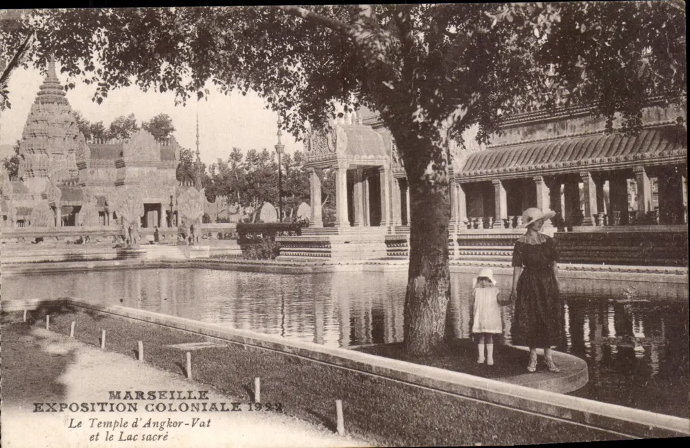 Templo de Angkor-Vat e Lago Sagrado — Exposição Colonial 1923 — Marselha - Frente