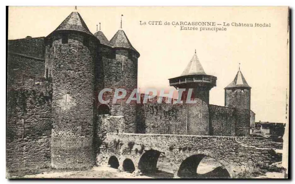 Die STADT CARCASSONNE — Das feudale Schloss — Haupteingang — Photo Jules - Vorderseite