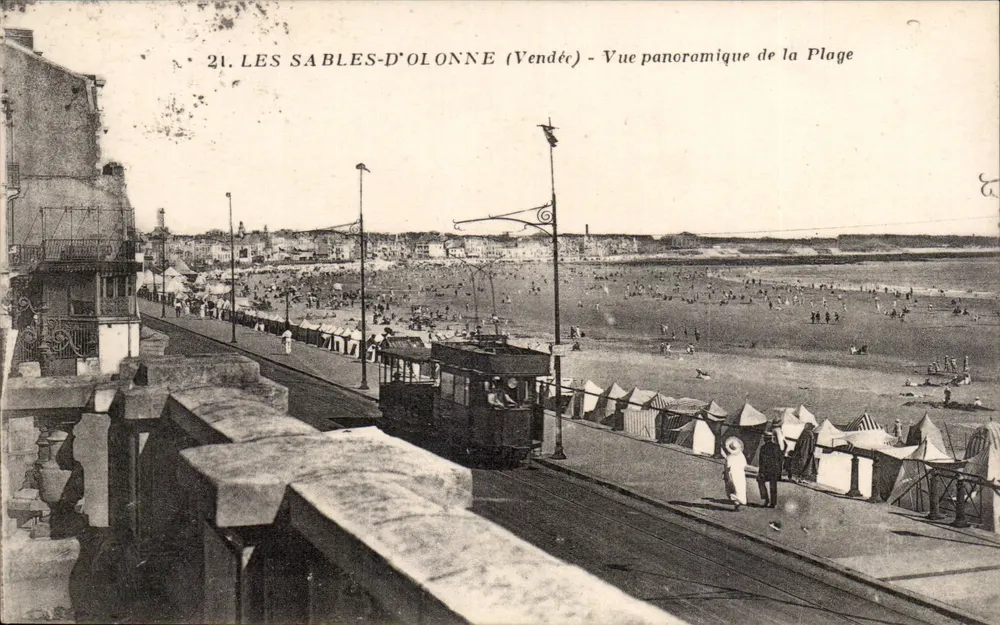 Les Sables-d'Olonne (Vendée) - Panoramablick auf den Strand - Vorderseite