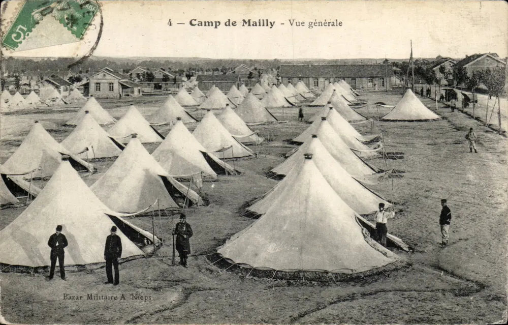 Campo de Mailly — Vista geral — Bazare Militar A. Nieps - Frente