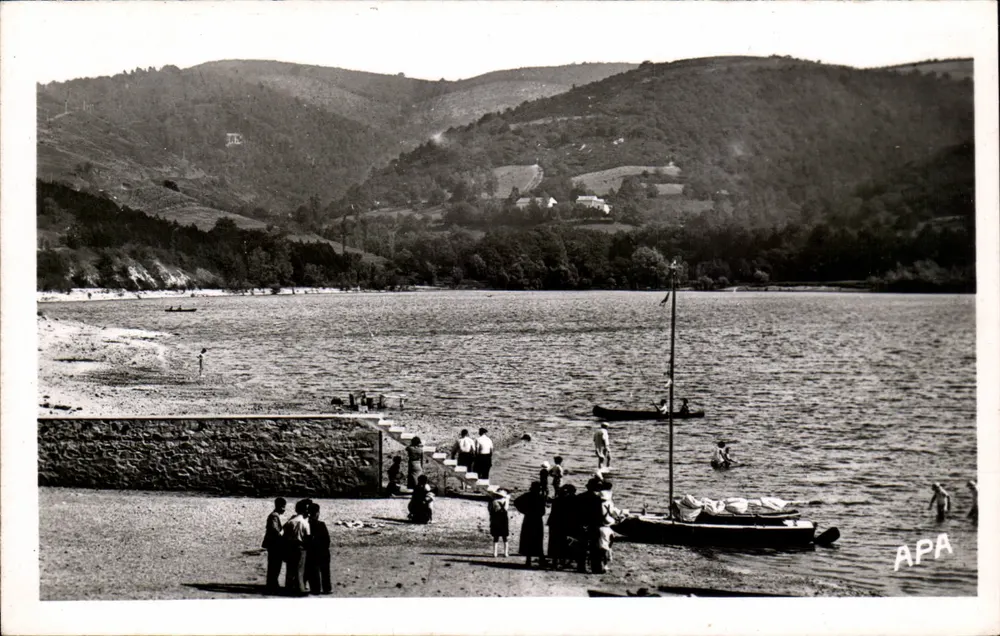 Bassin de San Ferriol — L’embarcadère — Société des Cartes Photographiques APA, Aibl - Anverso