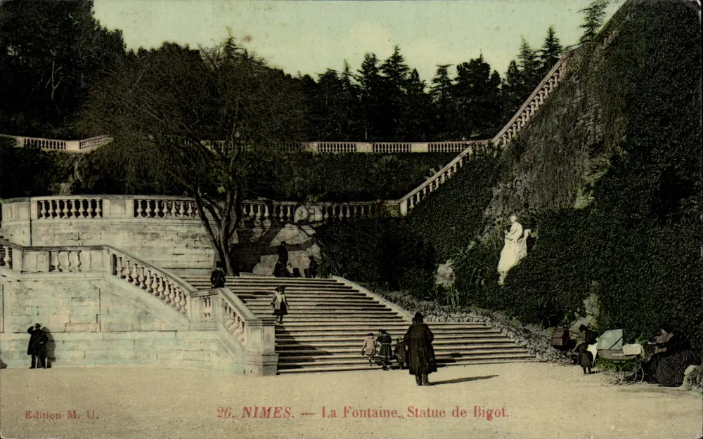 Nîmes — Fontaine, Statua di Bigot — Edizione M. U., n° 26 - Recto