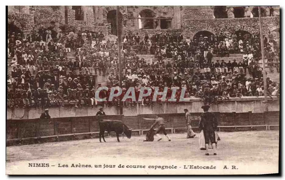 Nîmes — Les Arènes, ein Tag der spanischen Stierkämpfe — L'Estocade A.R. - Vorderseite