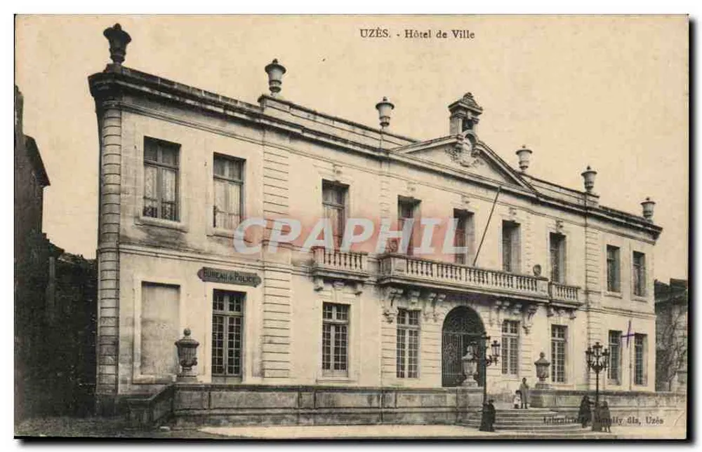Uzès — Palácio Municipal — Departamento de Polícia — editor: Livraria G. Gally, Uzès - Frente
