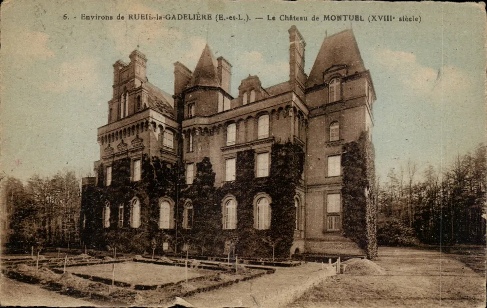 Umgebung von RUEIL-la-GADELIÈRE (E.-et-L.) — Das Schloss MONTUEL (18. Jahrhundert) - Vorderseite