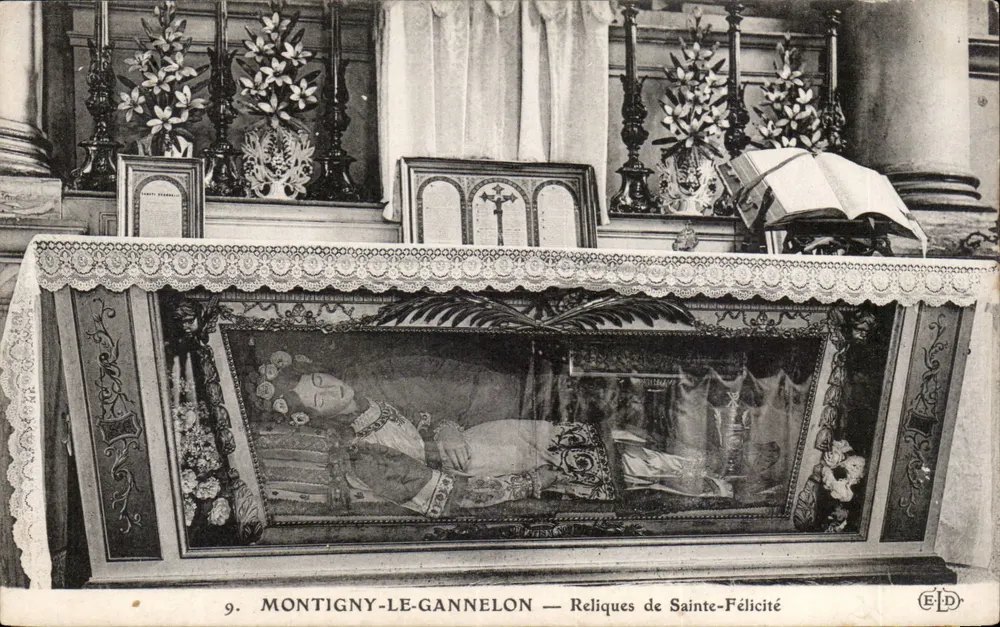 Montigny-le-Gannelon — Reliquien der Heiligen Félicité - Vorderseite