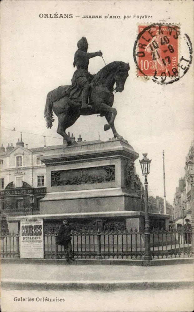 ORLEANS — Jeanne d'Arc, von Foyatier — Orléanaises Galerien - Vorderseite