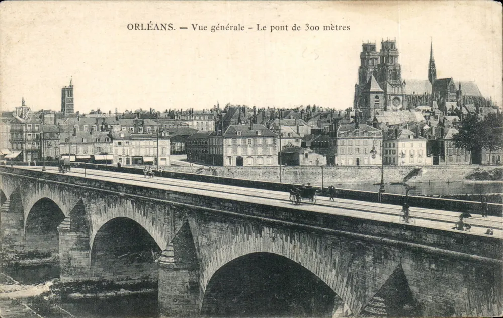 Orléans — Allgemeine Ansicht — Der 300-Meter-Brücke - Vorderseite