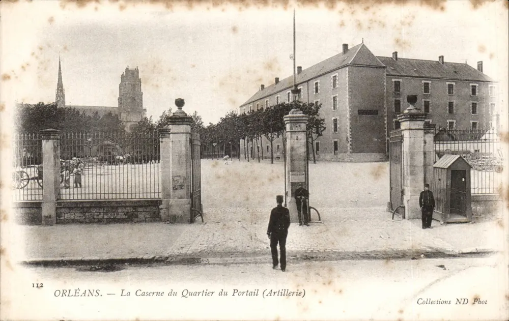 Orléans — Die Kasernen des Portail-Quartiers (Artillerie) — Sammlung ND Phot - Vorderseite
