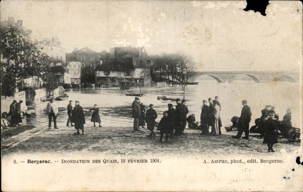 Bergerac — Überschwemmung der Kai, 18. Februar 1904 — A. Astruc, fot., Verlag Bergerac - Vorderseite