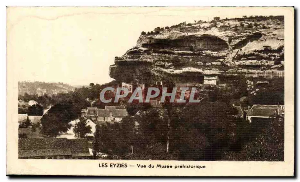 Les Eyzies — Vista do Museu Pré-Histórico - Frente