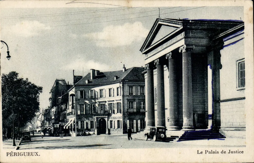 Périgueux — O Palácio de Justiça — editor Perigord - Frente