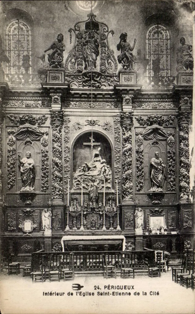 Innenansicht der Kirche Saint-Étienne de la Cité — Périgueux — Verlag nicht identifiziert, Nr. 24 - Vorderseite