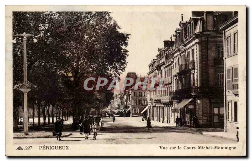 Périgueux — Ansicht des Cours Michel-Montaigne —n°227 - Vorderseite