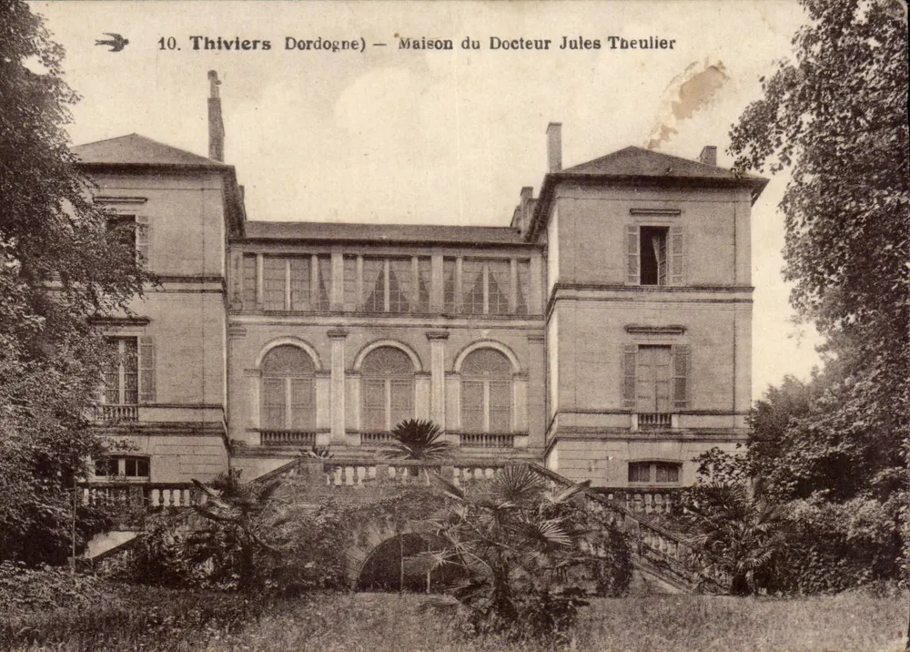 Thiviers Dordogne — Das Haus des Doktors Jules Theulier — anonymer Verlag, n° 10 - Vorderseite