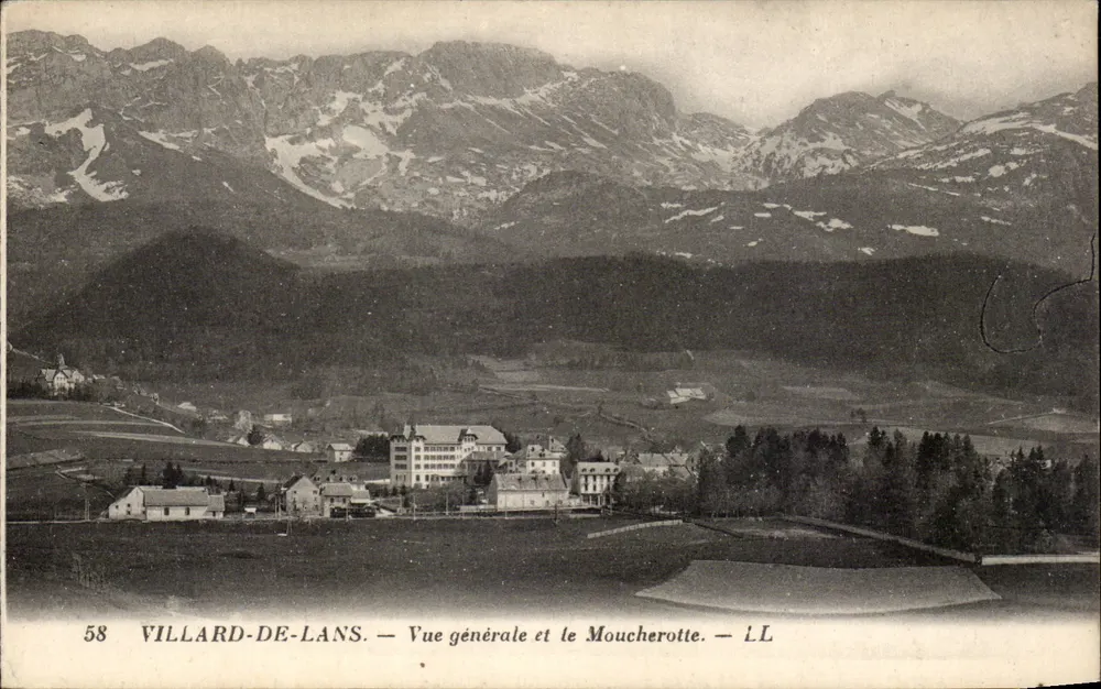 Villard-de-Lans — Vista geral e o Moucherotte — LL - Frente