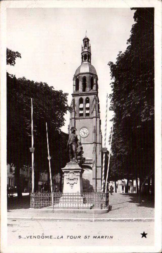 Vendôme — A Torre Saint-Martin com estátua — Editor Etoile, n°5 - Frente