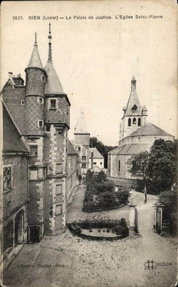 Gien (Loiret) — Ansicht des Palastes der Gerechtigkeit. Die Kirche Saint-Pierre — Buchhandlung Bonini - Gien - Vorderseite