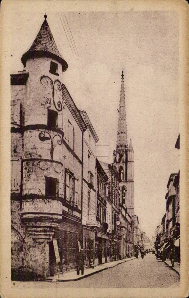 Sainte-Foy-la-Grande — rue de la République et du Clocher — unbekannter Verlag - Vorderseite