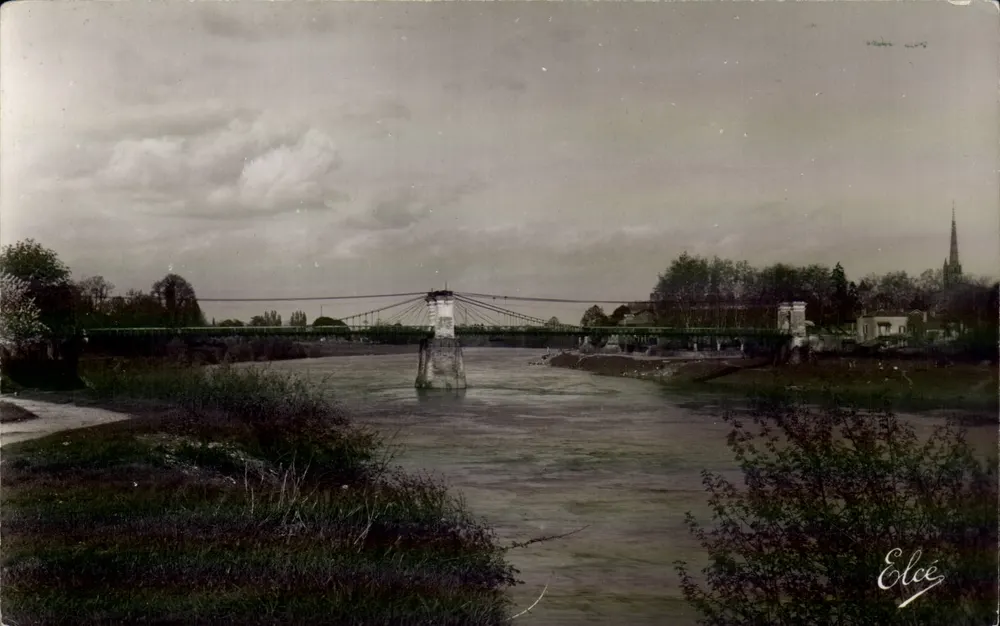Sainte-Foy-la-Grande — Die Hängebrücke über die Dordogne — Verlag Elcée - Vorderseite