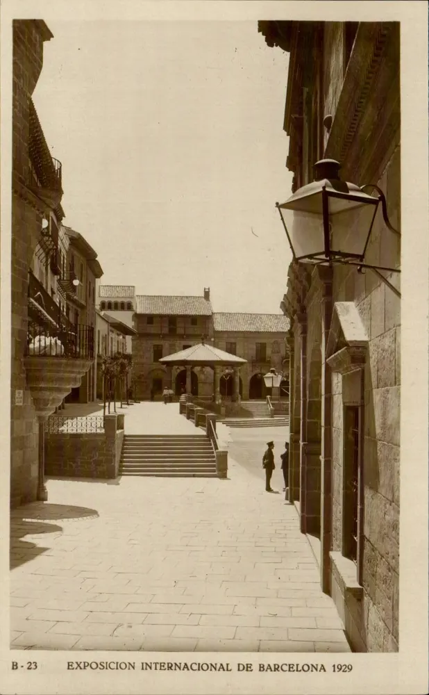 Santiago de Compostela — Blick auf den Hauptplatz von den Treppen — Internationale Ausstellung in Barcelona 1929 - Vorderseite