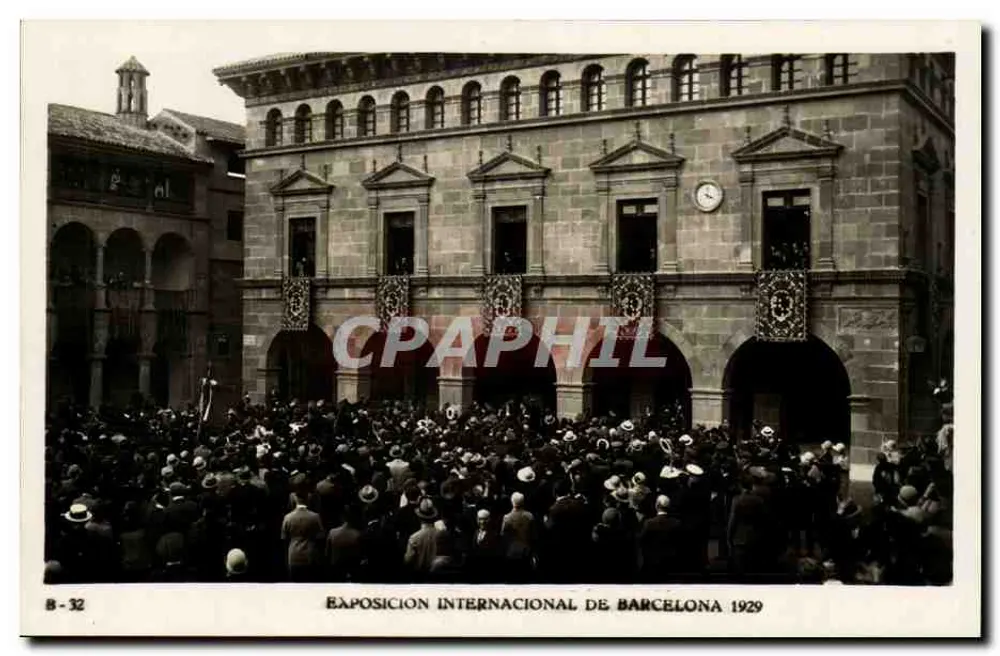 Internationale Ausstellung in Barcelona 1929 — Platz vor dem Palast der Generalitat — Verlag Editorial Fotográfica, Nr. B-32 - Vorderseite