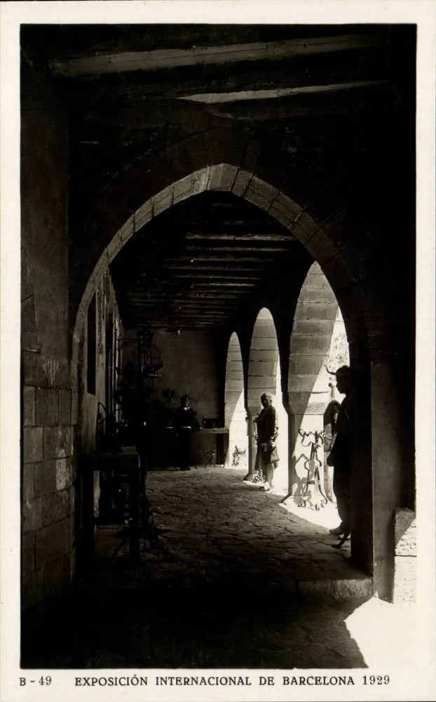 Pueblo Español — Soportales de la Plaza Mayor — Editorial Fotográfica, B-49 - Vorderseite