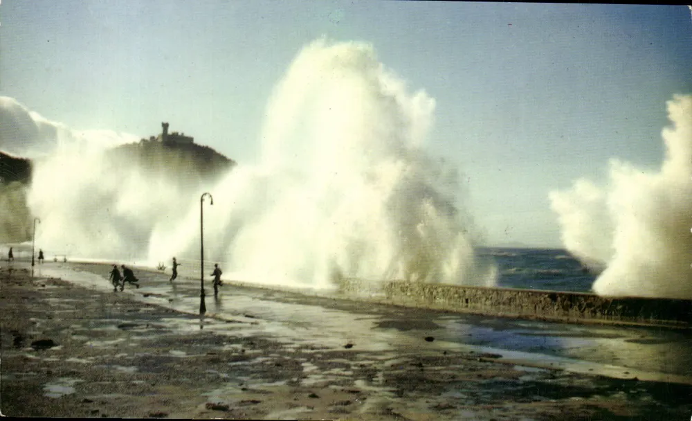 San Sebastián — Temporal — editor MANIPEL, n° 142-205 - Frente