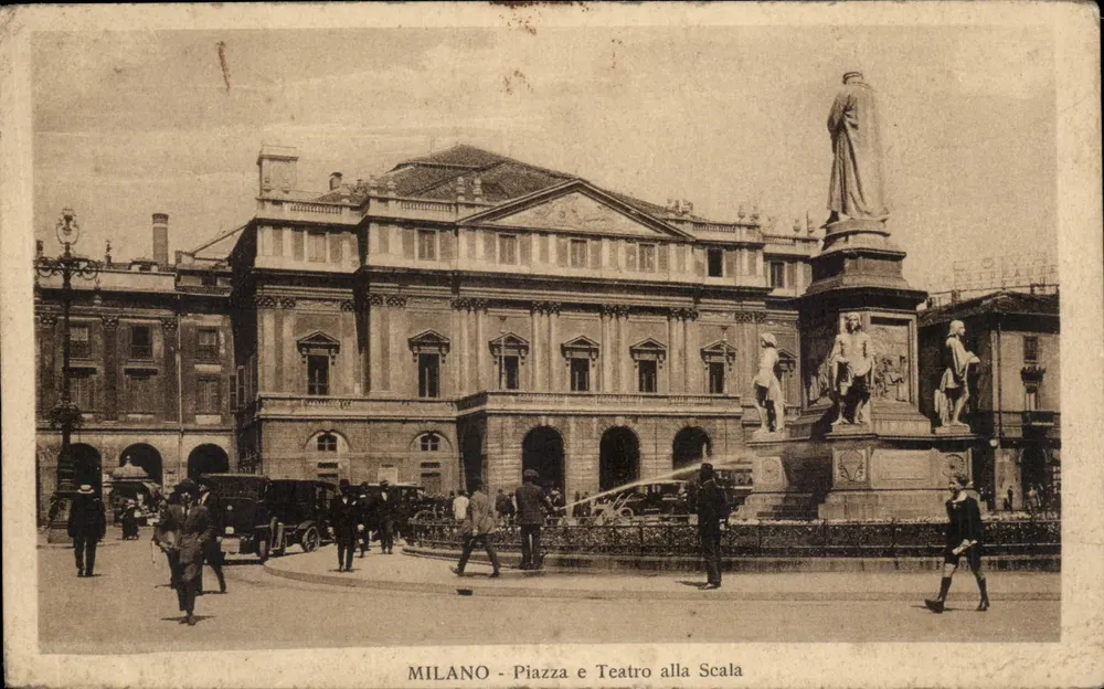 Milano - Piazza und Teatro alla Scala — unbekannter Verlag, Seriennummer 79 - Vorderseite