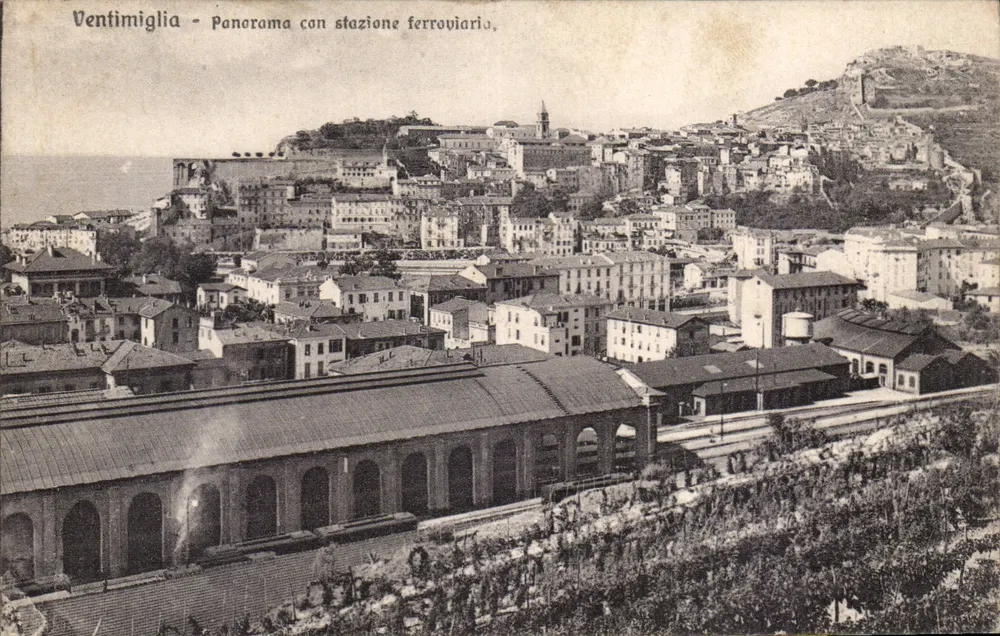 Ventimiglia - Panorama mit Bahnhof — Éd. G. Gallo, n° 16560 - Vorderseite