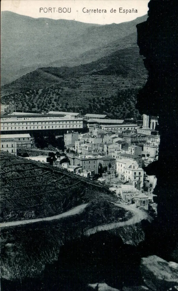 Port-Bou - Straße nach Spanien — Panoramablick von einer Klippe - Vorderseite