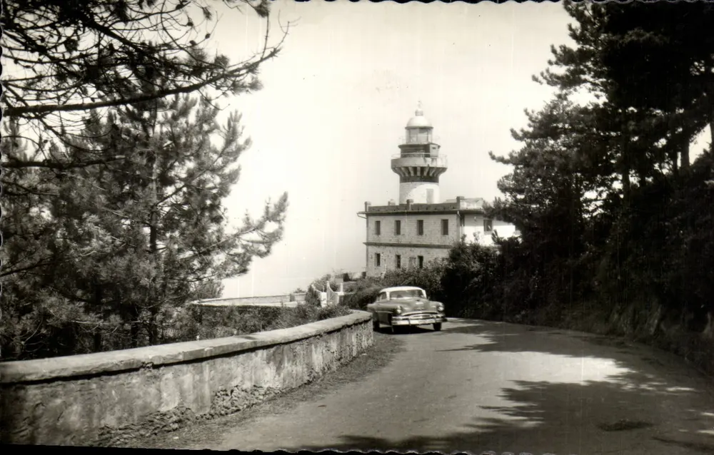 Leuchtturm von Iguedo — San Sebastián — Daniel Abentey Villacampa - Vorderseite