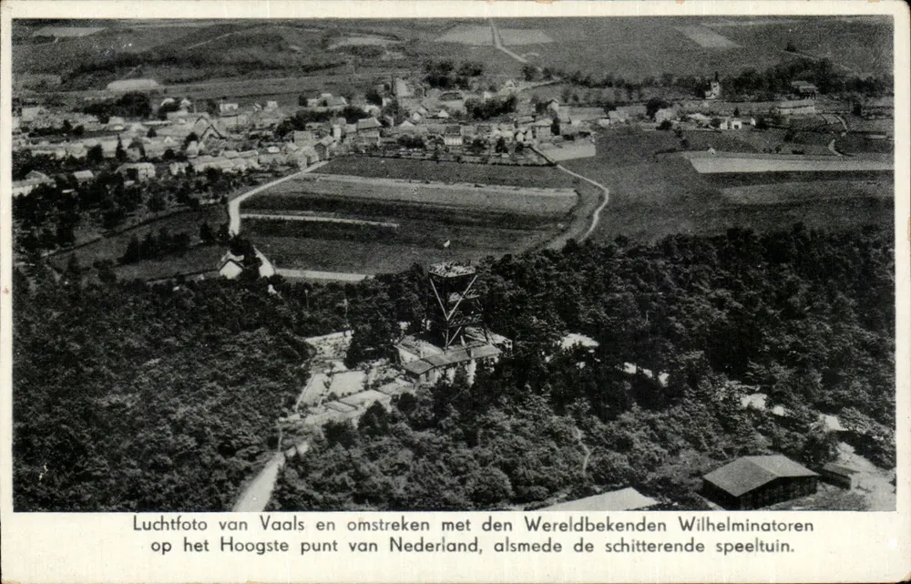 Luftbild von Vaals und seiner Umgebung — mit dem berühmten Wilhelminator und dem Vergnügungspark — Verlag St. Stubach, n° 10025 - Vorderseite