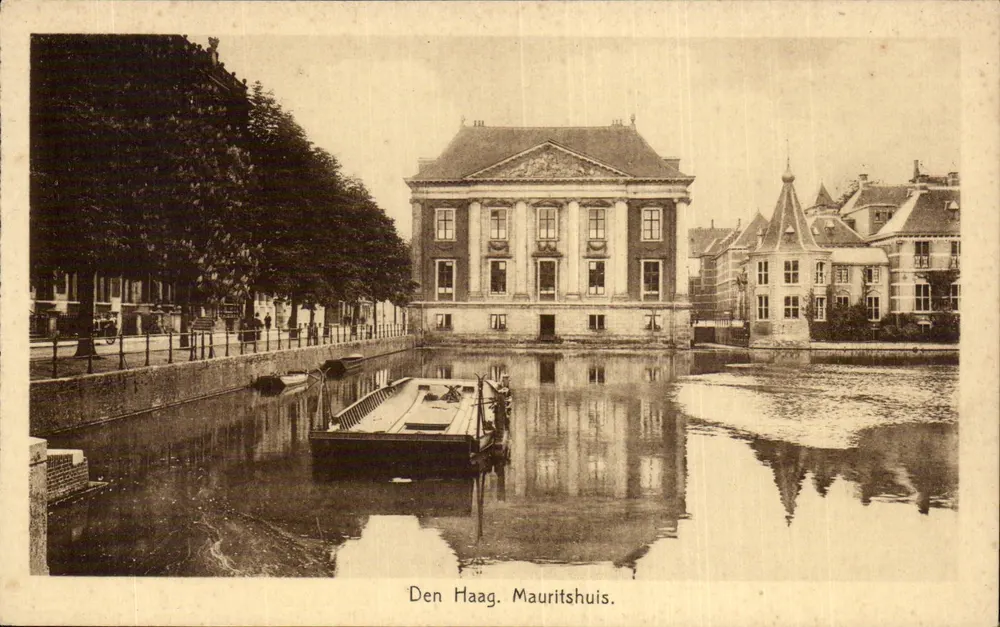 Den Haag. Mauritshuis — uitzicht over het kanaal — uitgever Weenen & Snel, n°8 - Voorkant