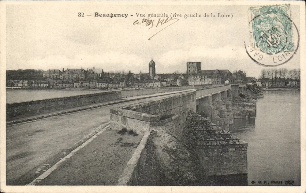 Beaugency — Vista geral (margem esquerda do rio Loire) — B.F. PARIS n°32 - Frente