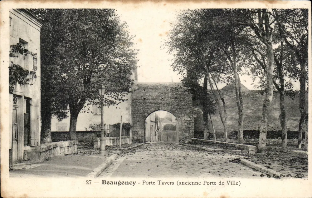 Beaugency — Porte Tavers (alte Stadttüre) — R. F. Paris, Nr. 27 - Vorderseite