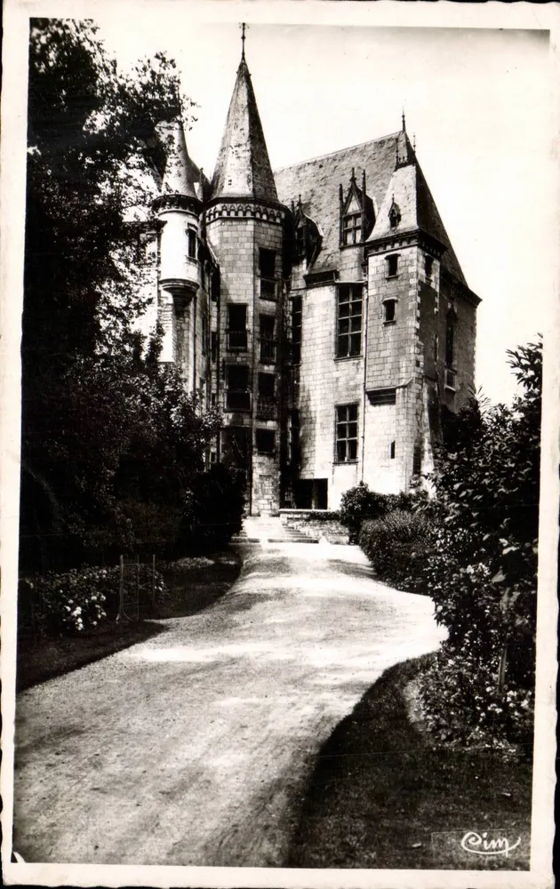 Castelo Raoul — Castelo de Châteauroux (Indre) — Editor Comble Imp. Wacon - Frente