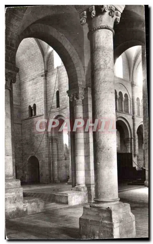Fontgombault (Indre) — Abteikirche (12. Jahrhundert) — Südtranssept aus dem Ambulatorium gesehen - Vorderseite